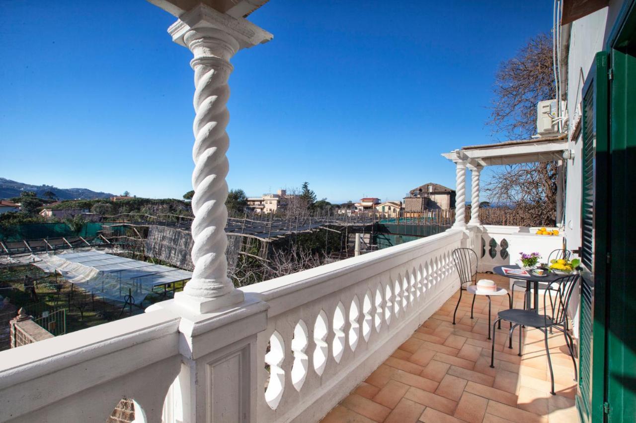 Estate4Home - Villa Lina Сант'Агнело Екстериор снимка