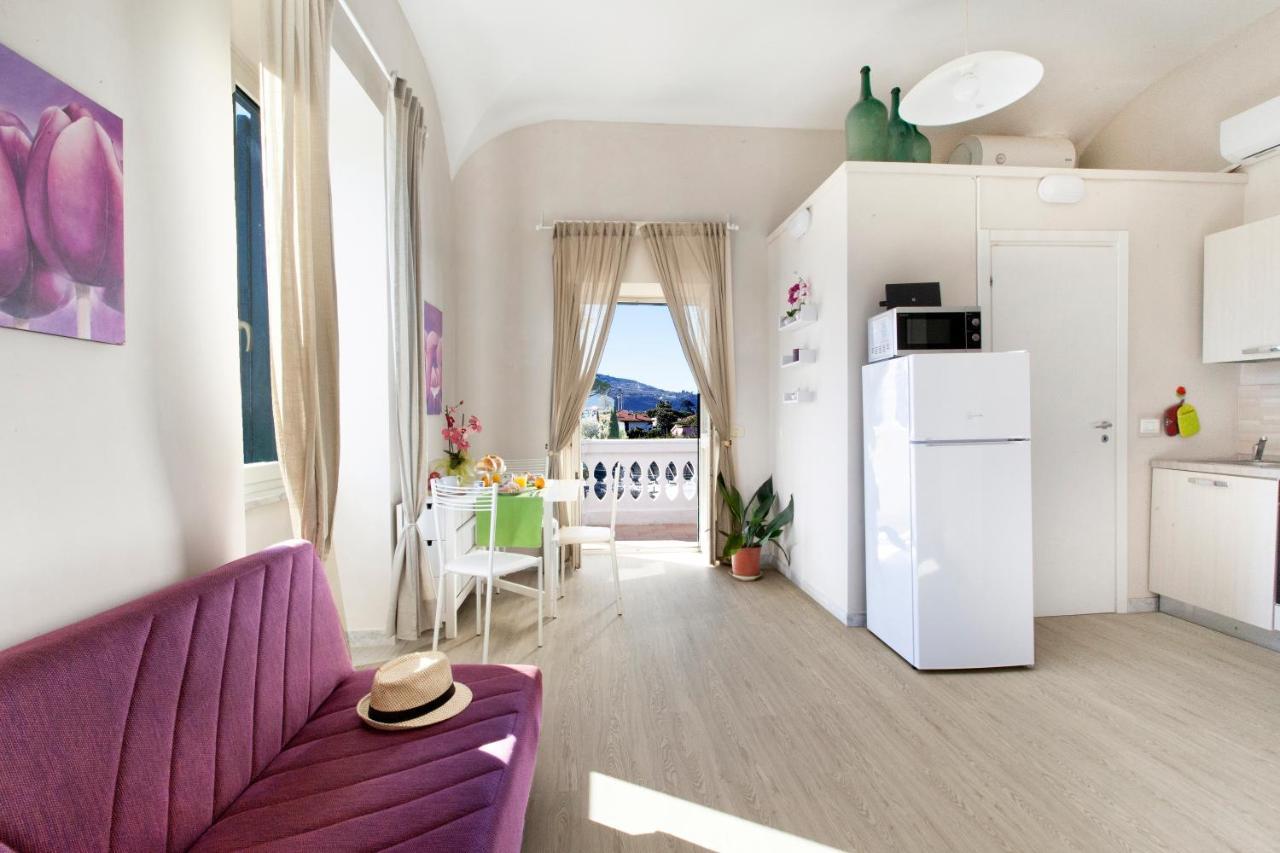 Estate4Home - Villa Lina Сант'Агнело Екстериор снимка