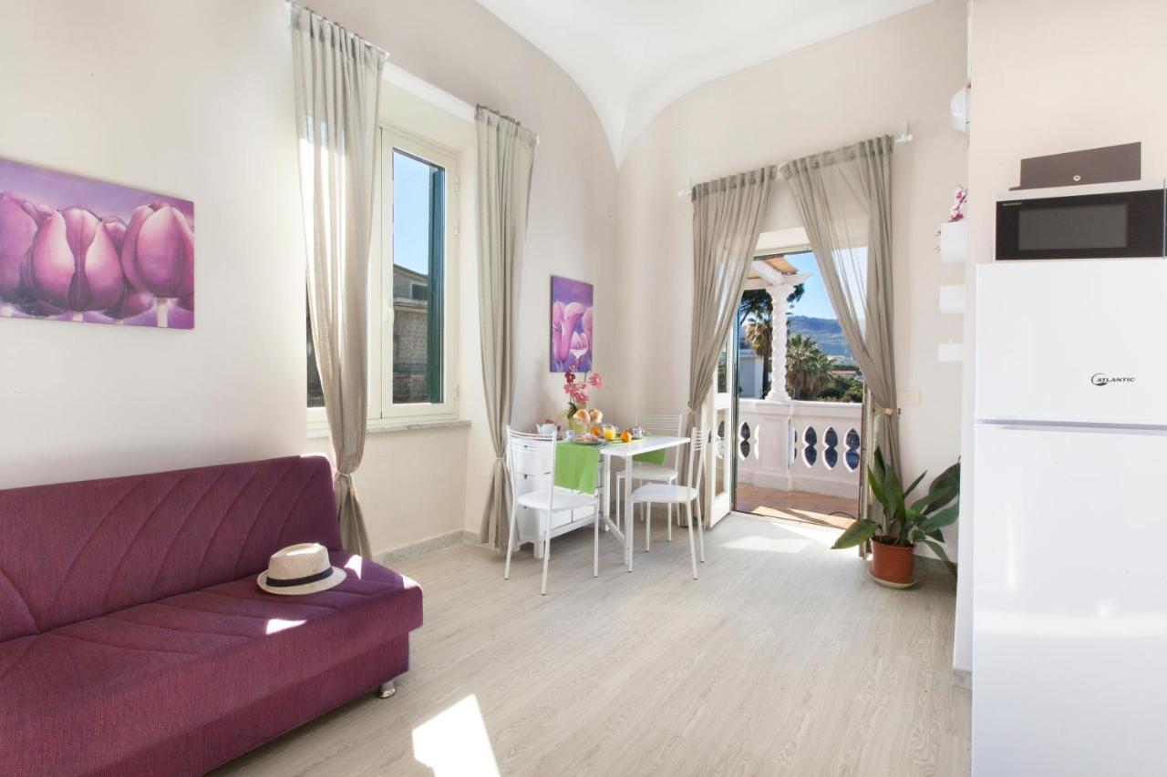 Estate4Home - Villa Lina Сант'Агнело Екстериор снимка
